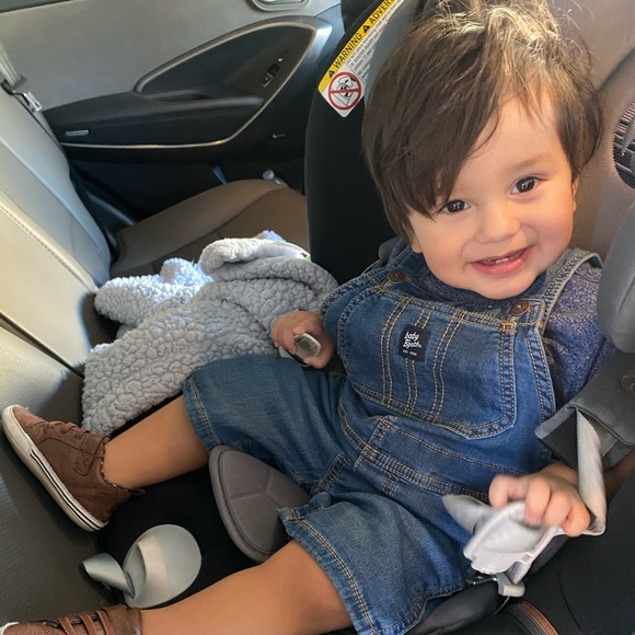 Meet your posher Claudia from Audrey + Ayden - Picture 6 of 8